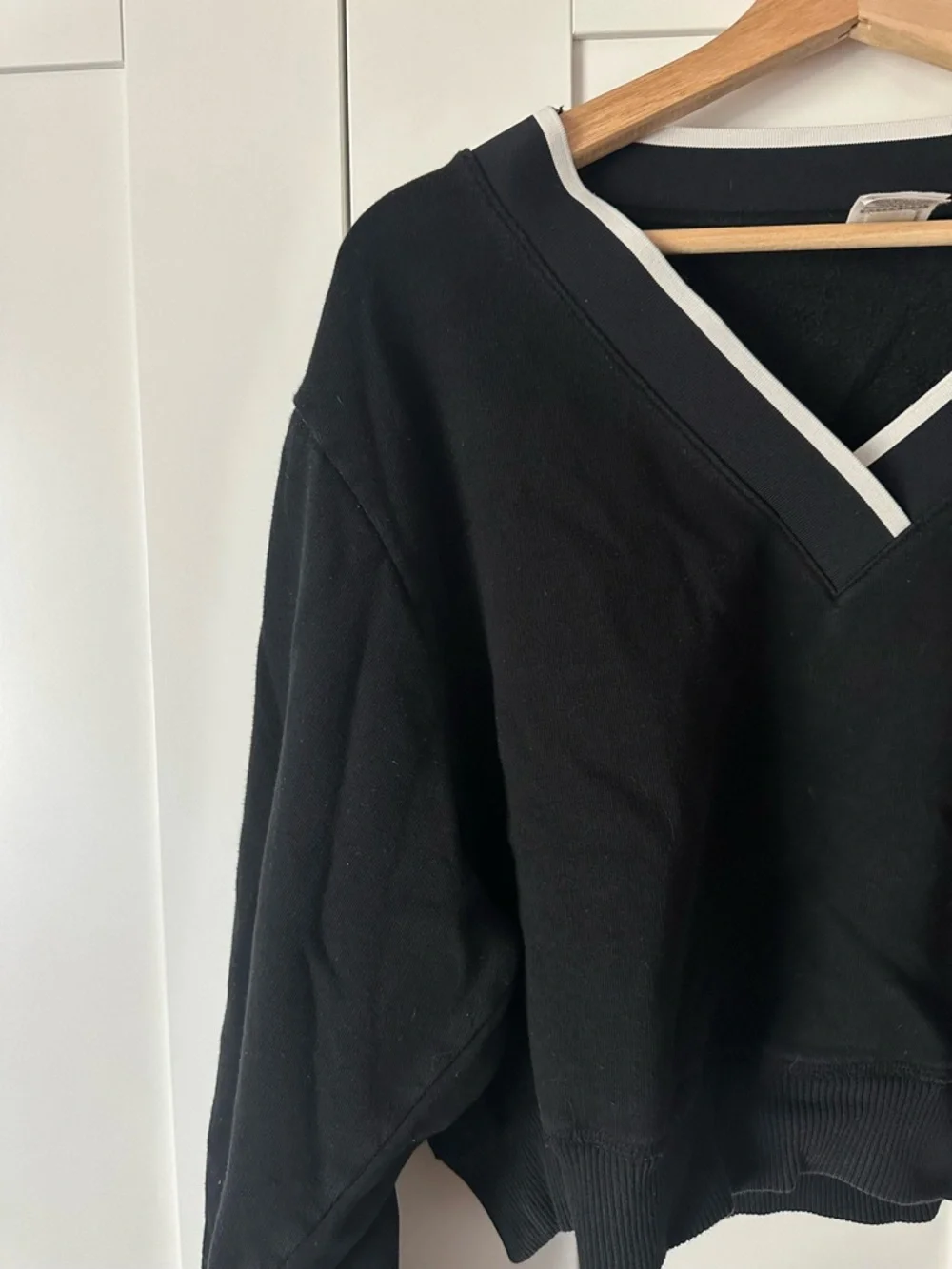 PINK Victoria's Secret Black Sweatshirt with White Trim and Wide Leg Pants Set - Picture 2 of 5
